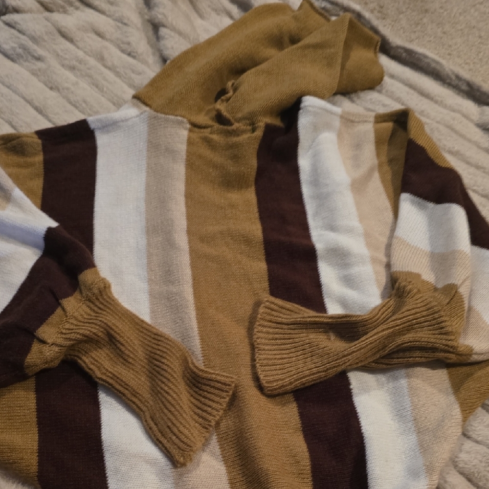 DeRotchild Striped Tan and Cream Sweater